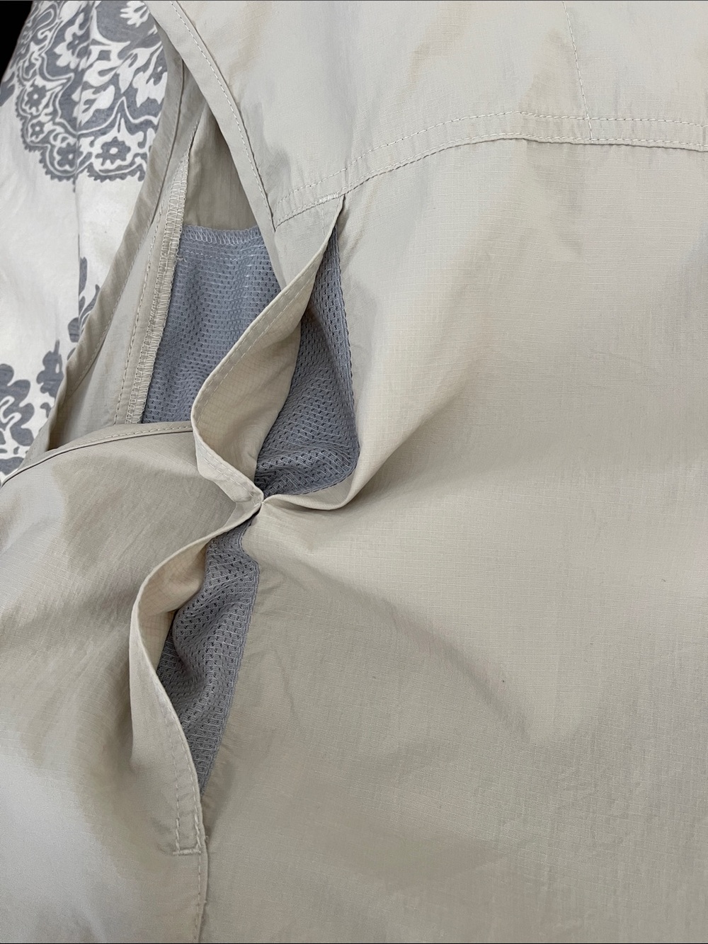 Columbia Omni-Shade Men’s Vest LG - Picture 10 of 10
